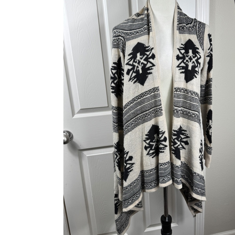 Charlotte Russe L Duster Cardigan Aztec Print Open Front Beige Black Womens L